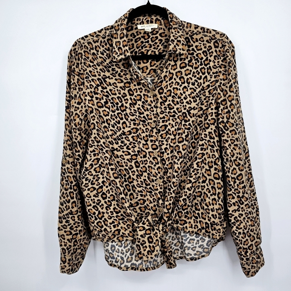 Beach‎ Lunch Lounge Leopard Print Long Sleeve Collared Button Down Blouse Size S